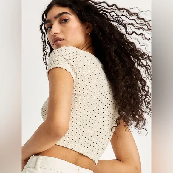 H&M Eyelet Crop Top - Picture 3 of 7